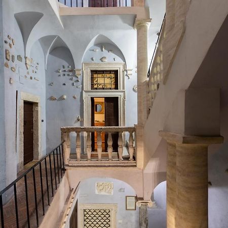 Iflat Elegant And Luxury Apartment Near Pantheon Рим Экстерьер фото