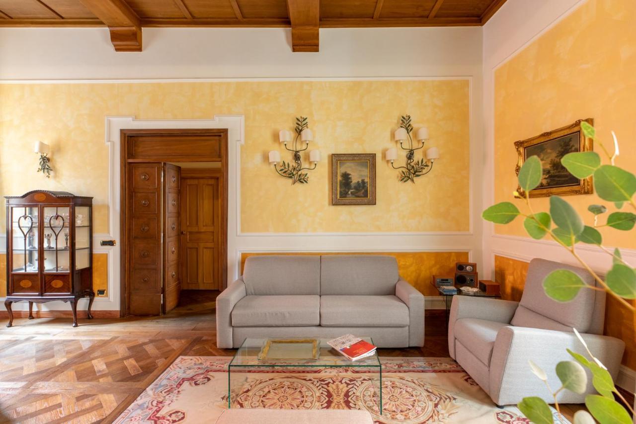 Iflat Elegant And Luxury Apartment Near Pantheon Рим Экстерьер фото