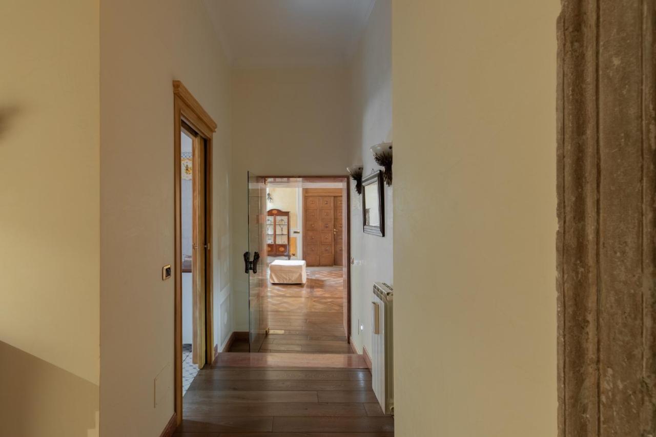 Iflat Elegant And Luxury Apartment Near Pantheon Рим Экстерьер фото